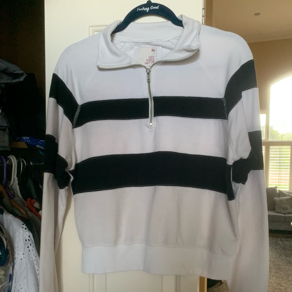 Blue & White Sorta-Cropped Half-Zip : Smoke-Free